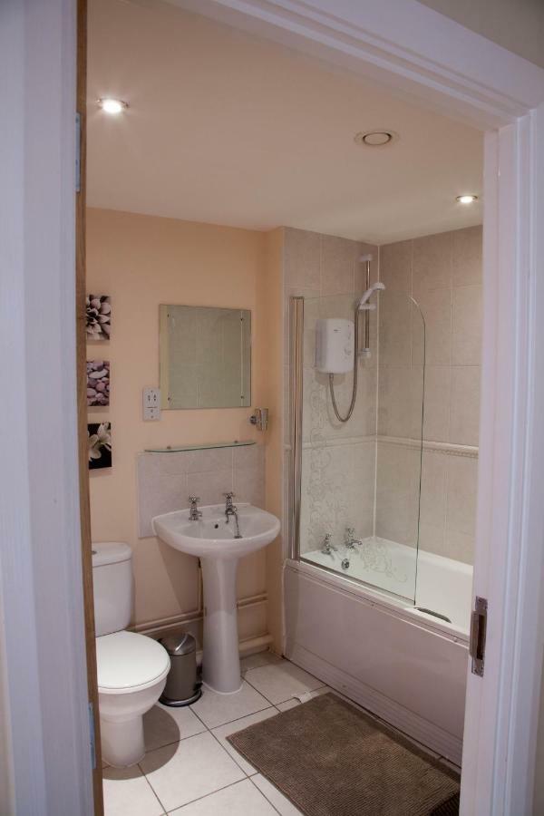 City Centre Luxury Holiday Apartment *